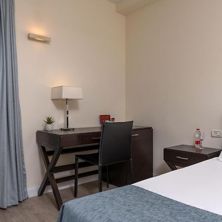 Hod Hasharon Luxury Apartment Herzliya Exterior foto
