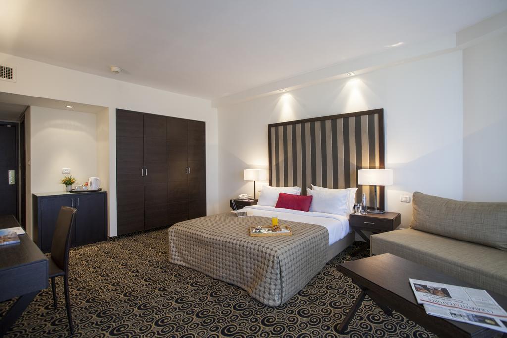 Hod Hasharon Luxury Apartment Herzliya Exterior foto