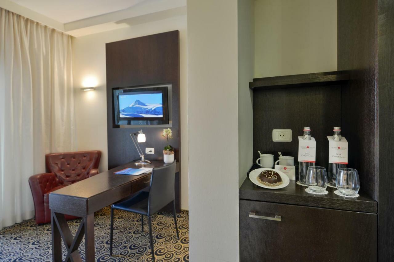 Hod Hasharon Luxury Apartment Herzliya Exterior foto